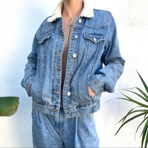 Denim jacket with fur color